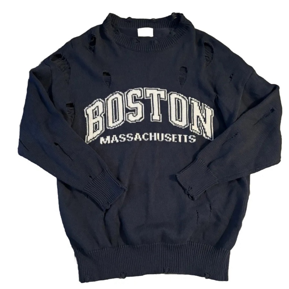 Distressed Boston Massachusetts Crewneck Sweater Navy Blue Women’s Medium